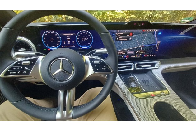 Mercedes C 400 4Matic Avantgarde 2026 das Cockpit