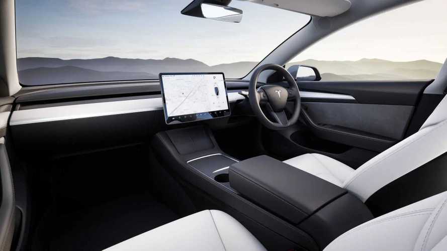 Tesla Model 3 (2022)