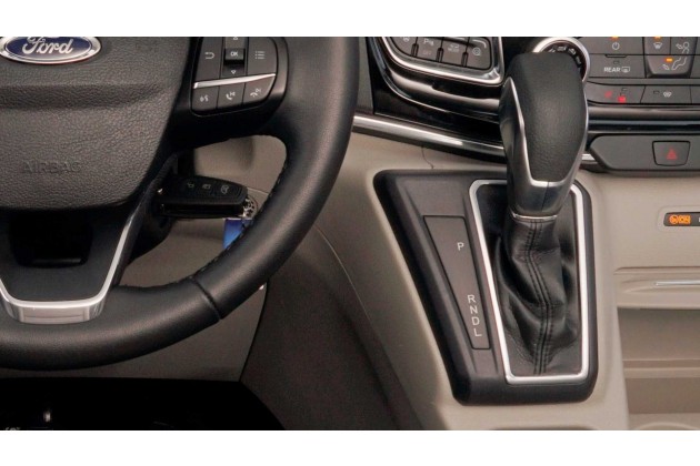 Ford Tourneo Custom PHEV 2020
