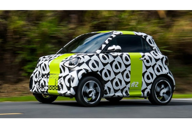 Smart 2 2027 mit Tarnung
