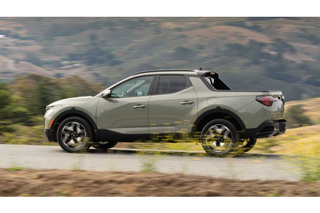 2022 Hyundai Santa Cruz Exterior Rear Quarter