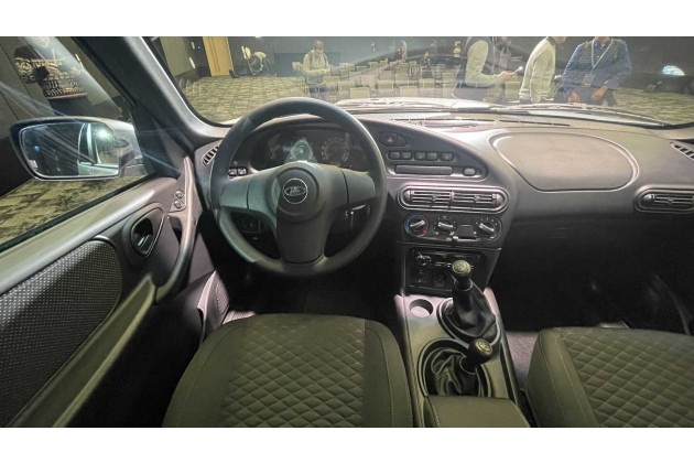 Lada Niva Travel Black