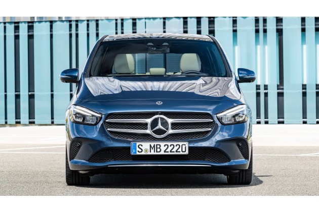 Mercedes Classe B nuova E vecchia A confronto
