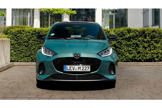Mazda 2 Hybrid 2026 in Fern Green im Test