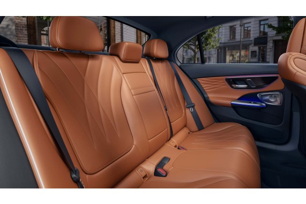 Mercedes Classe C restyling gli interni E il bagagliaio