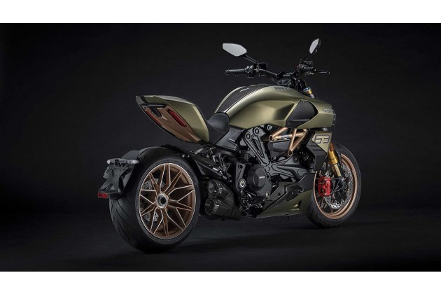 2021 Ducati Diavel 1260 Lamborghini Studio 3 4 Back Right