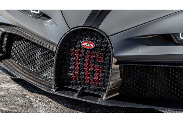 2021 Bugatti Chiron Pur Sport Grille