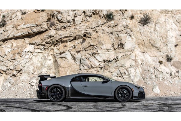 2021 Bugatti Chiron Pur Sport Profile