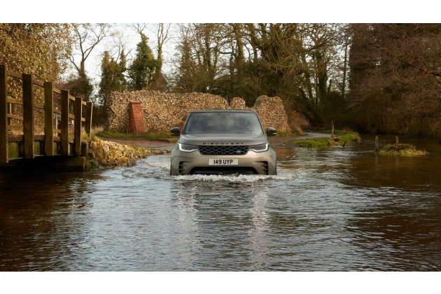 Land Rover Discovery 2020 Vid Speredi