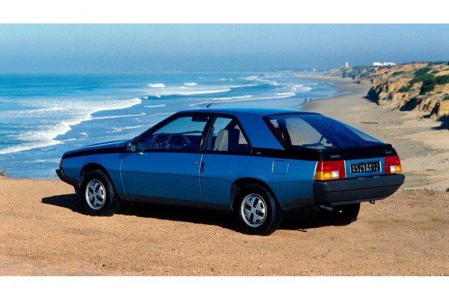 Renault Fuego le foto del tempo
