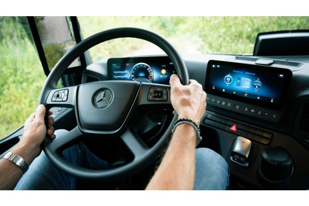 Mercedes Benz Arocs 2021