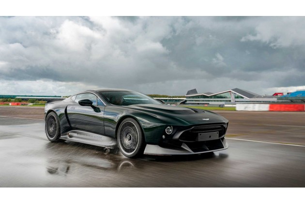 Aston Martin Victor Race Track