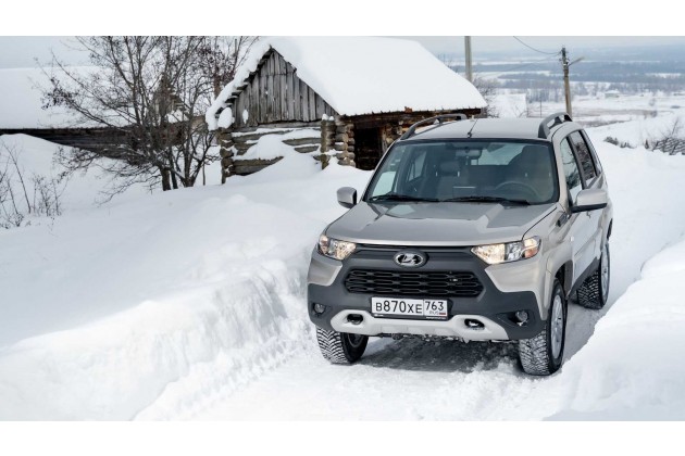 Lada Niva Travel V Derevne