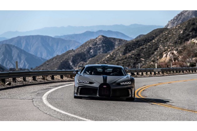 2021 Bugatti Chiron Pur Sport head on Action