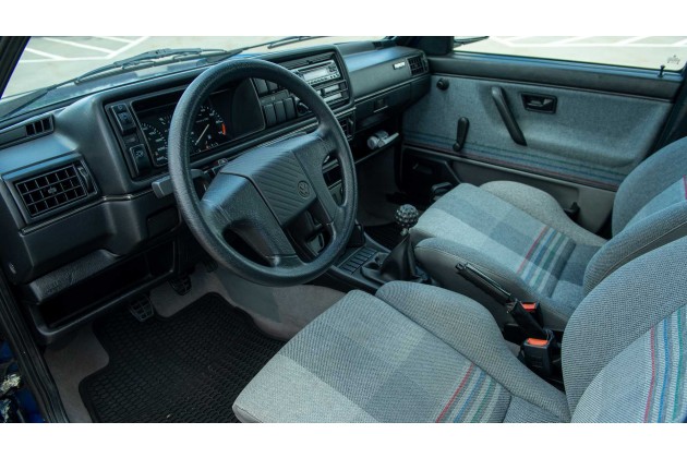 VW Golf Country