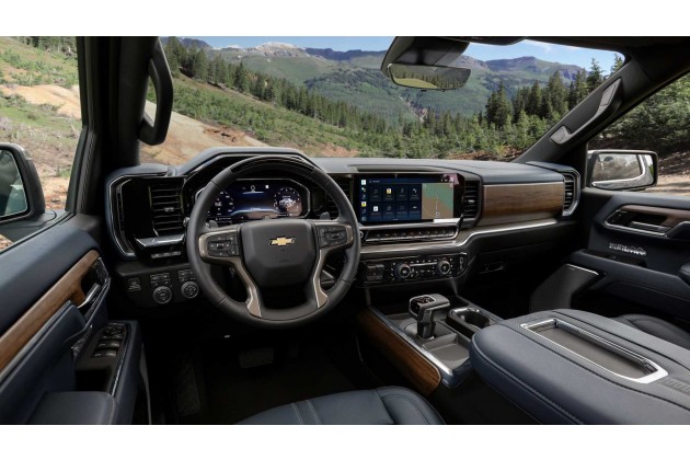 2022 Chevrolet Silverado High Country Cabin