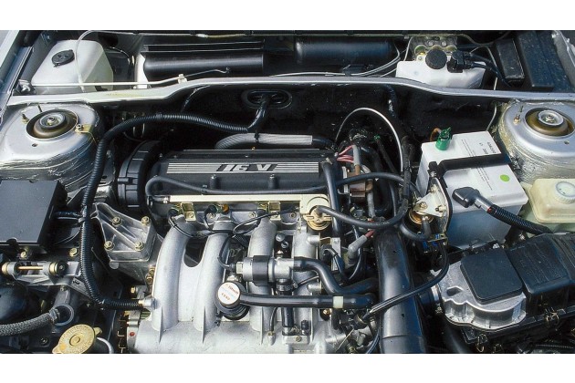 Peugeot 405 Mi16 X4 1989 Motore