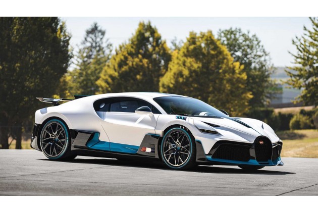 Bugatti Divo Front 3 4