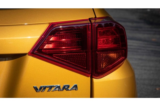 Suzuki Vitara 1.5 Dualjet Hybrid AGS 2022 im Test