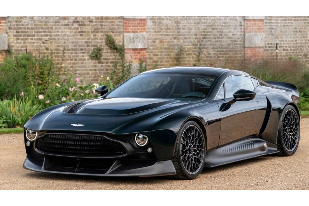 Aston Martin Victor Static