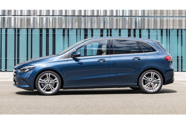 Mercedes Classe B nuova E vecchia A confronto
