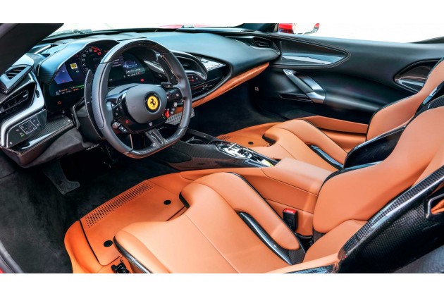 Ferrari SF90 Stradale la prova