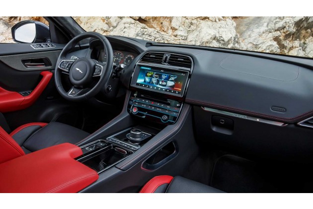 Jaguar F Pace 2016