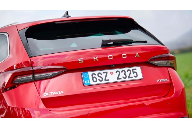 Skoda Octavia Hybrid 2026