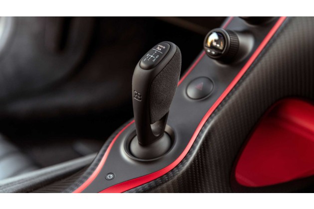 2021 Bugatti Chiron Pur Sport Shifter