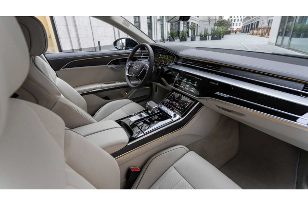 Audi A8 L 60 TFSI quattro 2022 im Test