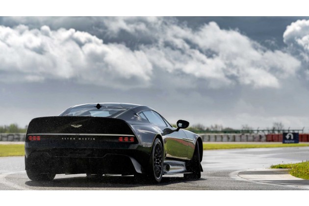 Aston Martin Victor Race Track