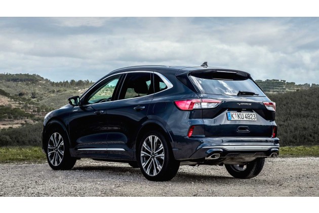 Ford Kuga Vignale EcoBlue Hybrid 2020 On Location