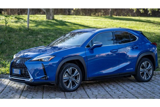 Lexus UX 300e