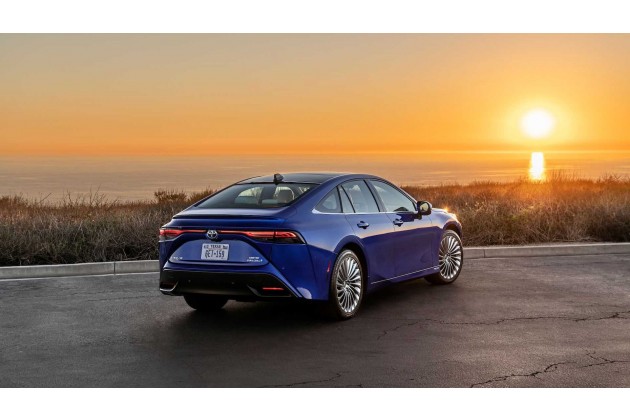 2021 Toyota Mirai First Drive Review