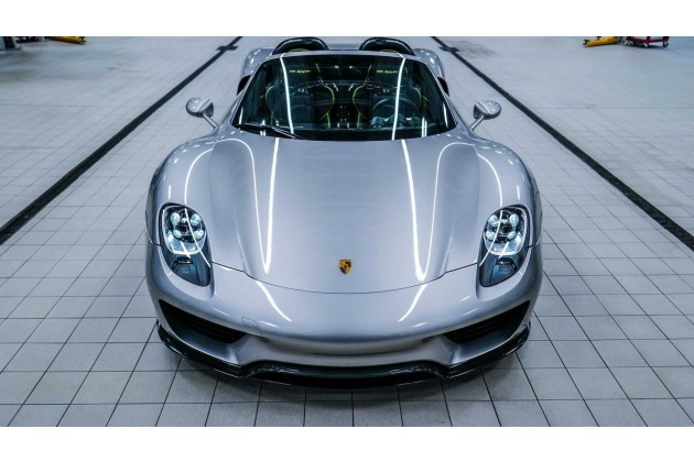 2015 Porsche 918 Spyder