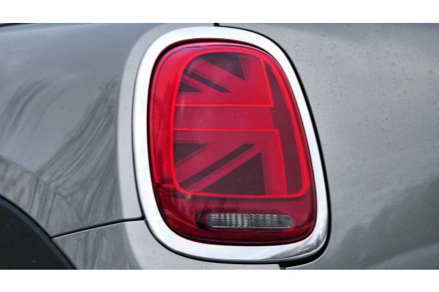 Mini Cooper vs Opel Corsa GSi