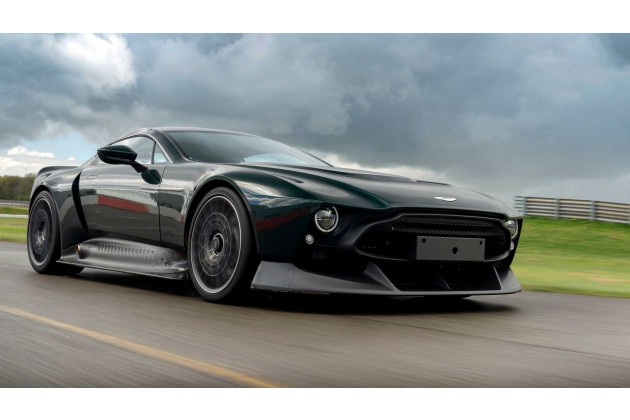 Aston Martin Victor Race Track