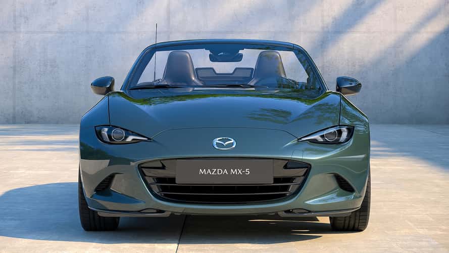 Mazda MX-5 (2027) in Zinc Green Metallic