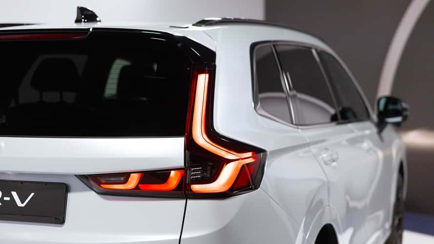 Honda CR-V (2023) im Studio