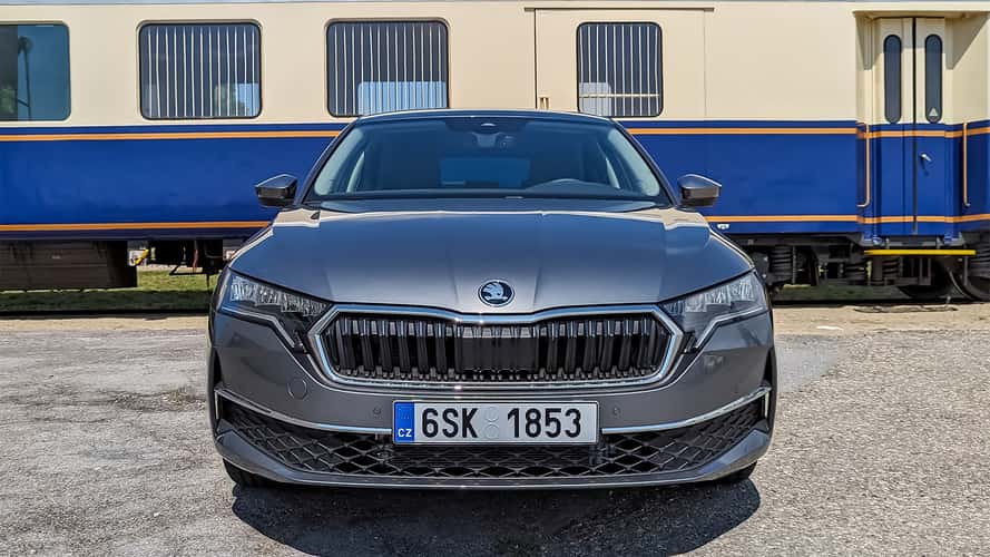 Skoda Octavia 1.5 mHEV Limousine (2024) in Graphite Grey